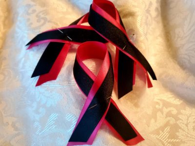 Black & pink ribbon pin